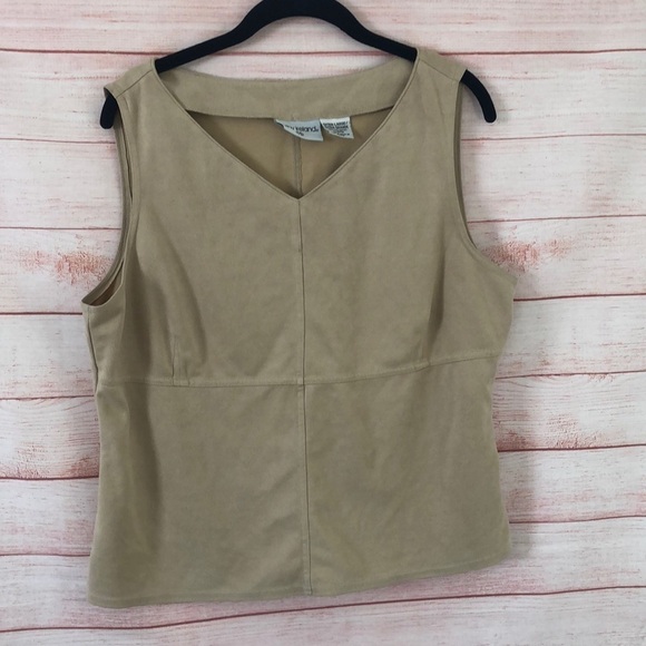 Kathy Ireland Sleeveless Top - Picture 1 of 6